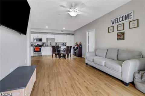 6361 Aragon Way 106, Fort Myers FL - photo 9 of 21
