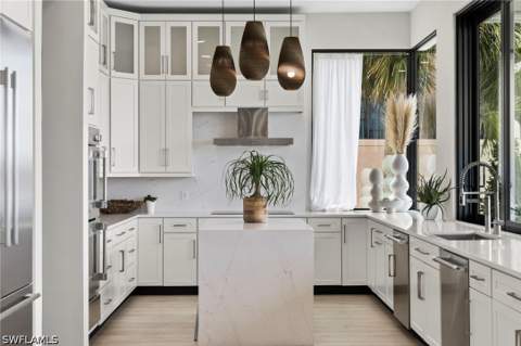 18 Pelican St E, Naples FL - photo 16 of 50