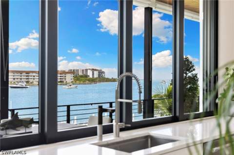 18 Pelican St E, Naples FL - photo 18 of 50