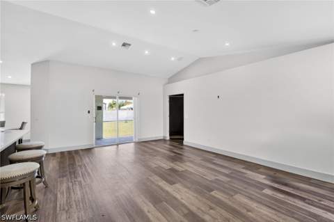 610 SE 21st Ln, Cape Coral FL - photo 12 of 38
