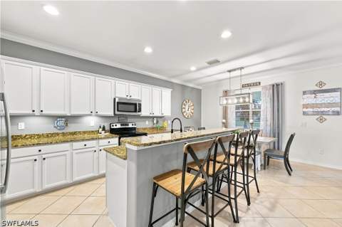 14658 Fern Lake Ct, Naples FL - photo 6 of 49