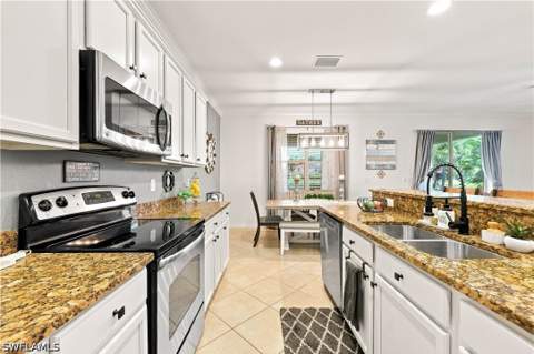 14658 Fern Lake Ct, Naples FL - photo 7 of 49