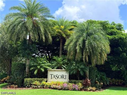7801 Hawthorne Dr 2701, Naples FL - photo 20 of 37