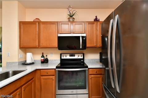 8676 Athena Ct, Lehigh Acres FL - photo 6 of 39