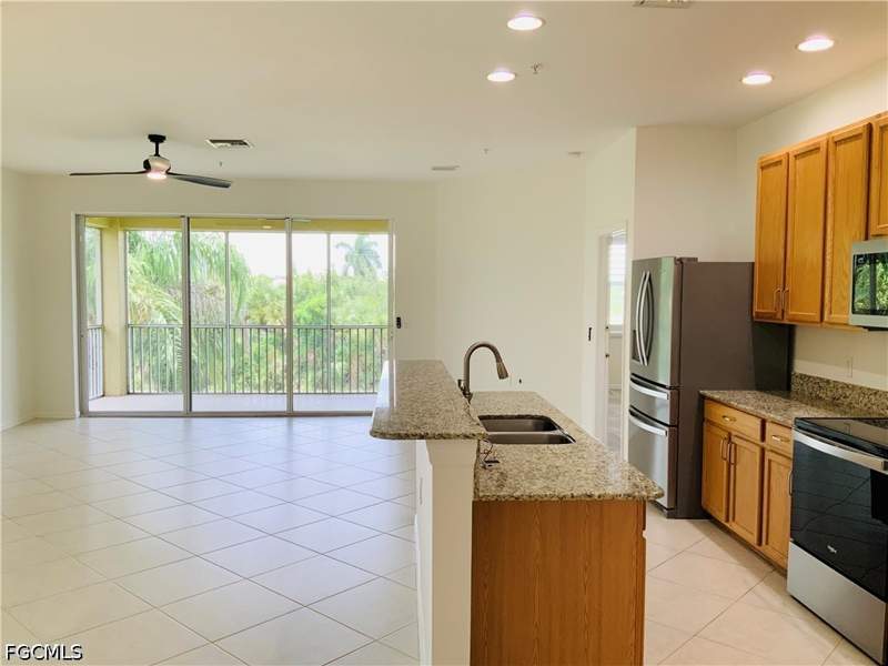 2 bedroom Condominium at 14816 Calusa Palms Dr 201, Calusa Palms, Fort Myers — photo 2