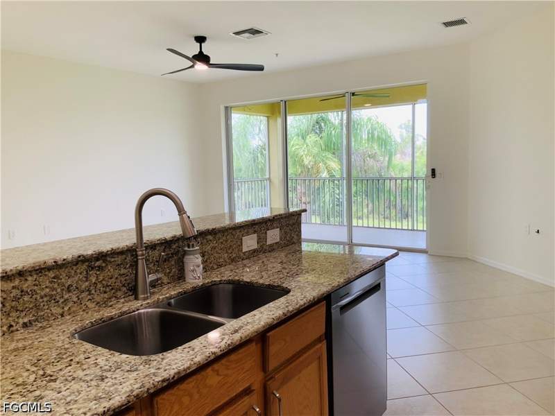 2 bedroom Condominium at 14816 Calusa Palms Dr 201, Calusa Palms, Fort Myers — photo 4