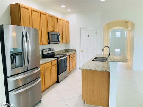 14816 Calusa Palms Dr 201, Fort Myers FL - photo 8 of 30