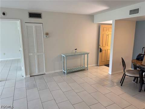 12481 McGregor Blvd 1, Fort Myers FL - photo 8 of 35