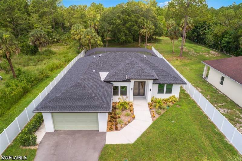 3 bedroom SingleFamilyResidence at 2719 2nd St NW, Golden Gate Estates, Naples — photo 2