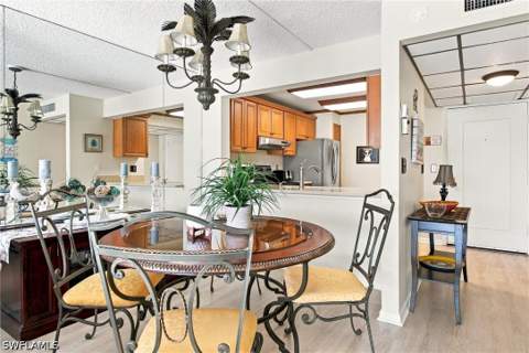 1087 Forest Lakes Dr 302, Naples FL - photo 16 of 32
