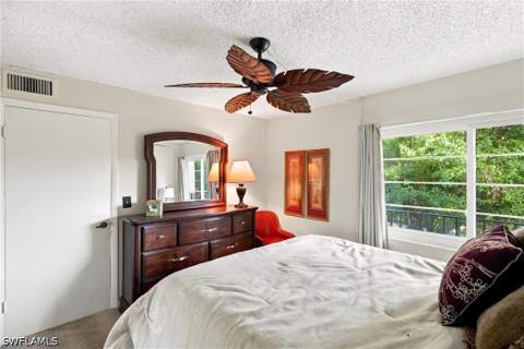1087 Forest Lakes Dr 302, Naples FL - photo 21 of 32