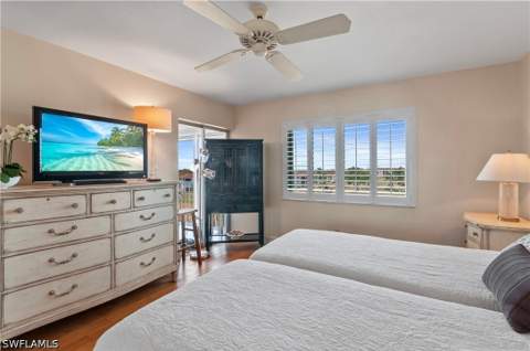 29 High Point Cir E 503, Naples FL - photo 12 of 38