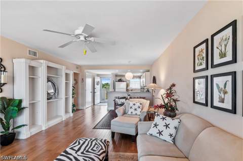 29 High Point Cir E 503, Naples FL - photo 7 of 38