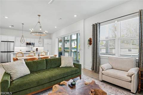 224 Fairweather Ln, Fort Myers Beach FL - photo 8 of 47