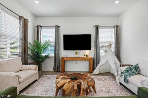 224 Fairweather Ln, Fort Myers Beach FL - photo 9 of 47