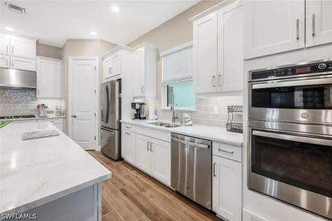 8416 Rosa Ct, Naples FL - photo 11 of 34