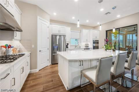 8416 Rosa Ct, Naples FL - photo 8 of 34