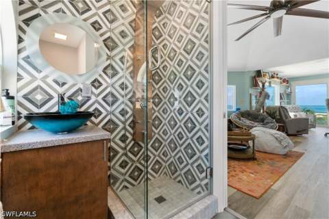 8124 Estero Blvd, Fort Myers Beach FL - photo 24 of 34
