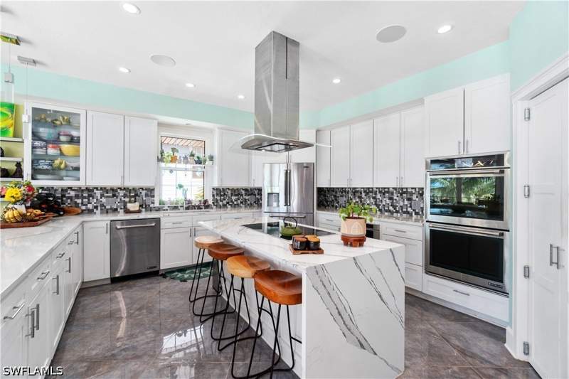 4 bedroom SingleFamilyResidence at 8124 Estero Blvd, Grand Ole Man, Fort Myers Beach — photo 4