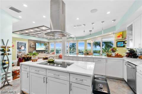 8124 Estero Blvd, Fort Myers Beach FL - photo 6 of 34