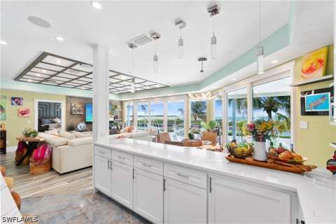 8124 Estero Blvd, Fort Myers Beach FL - photo 8 of 34
