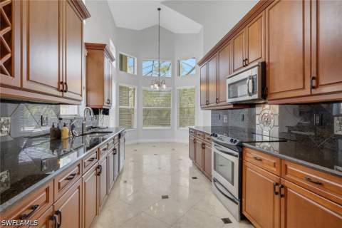 2137 Isla De Palma Cir, Naples FL - photo 9 of 34