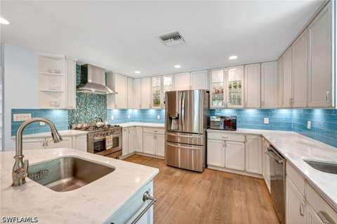 1155 12th St N, Naples FL - photo 8 of 22