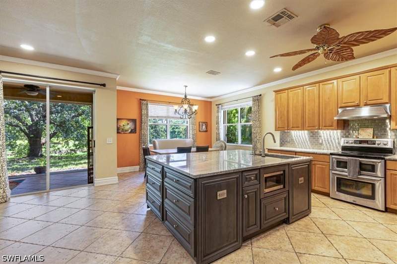 4 bedroom SingleFamilyResidence at 120 Burnt Pine Dr, Pebblebrooke Lakes, Naples — photo 3