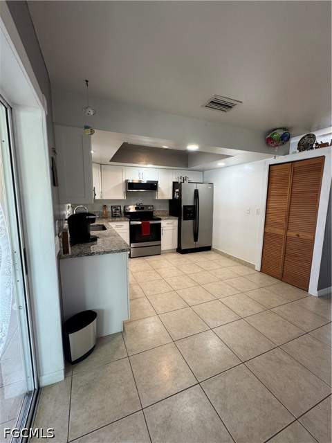 1213 SW 18th Ter, Cape Coral FL - photo 15 of 19
