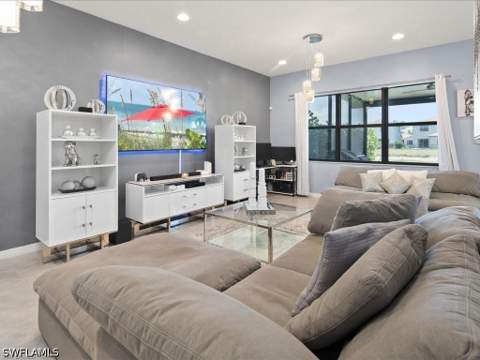 8812 Madrid Cir, Naples FL - photo 9 of 37