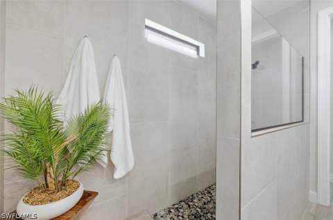 9439 Greyhawk Trl, Naples FL - photo 19 of 50