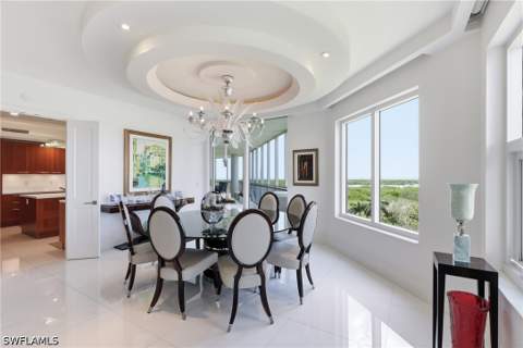 13675 Vanderbilt Dr 810, Naples FL - photo 11 of 38