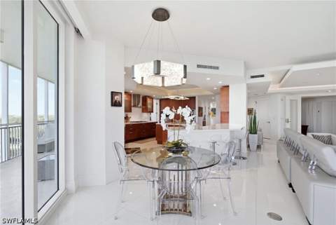 13675 Vanderbilt Dr 810, Naples FL - photo 16 of 38