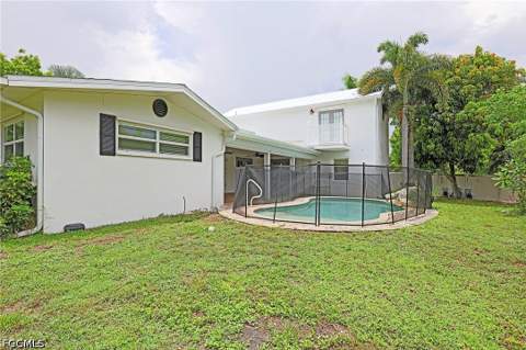 1353 Stadler Dr, Fort Myers FL - photo 9 of 41
