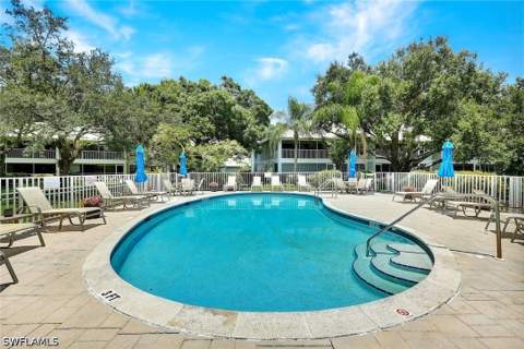 800 Misty Pines Cir 205, Naples FL - photo 22 of 25