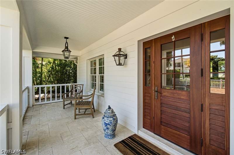 4 bedroom SingleFamilyResidence at 742 11th Ave S, Olde Naples, Naples — photo 5