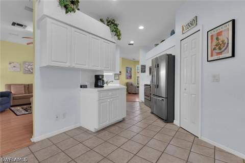 2180 Rio Nuevo Dr, North Fort Myers FL - photo 8 of 40