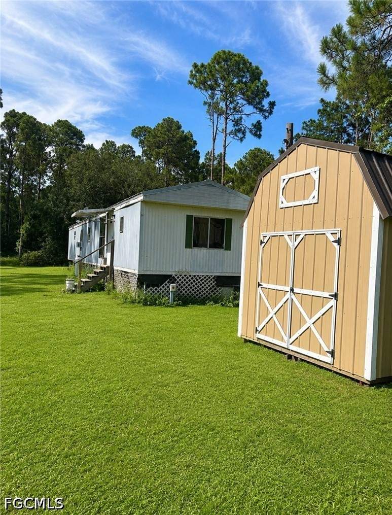 3 bedroom ManufacturedHome at 735 S Trebol St, Clewiston, Clewiston — photo 3
