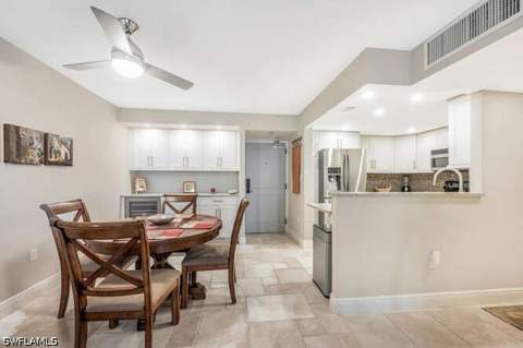 260 Seaview Ct 1-208, Marco Island FL - photo 17 of 42