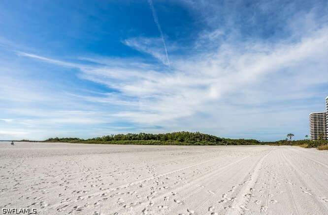 2 bedroom Condominium at 260 Seaview Ct 1-208, South Seas Club Condo, Marco Island — photo 3
