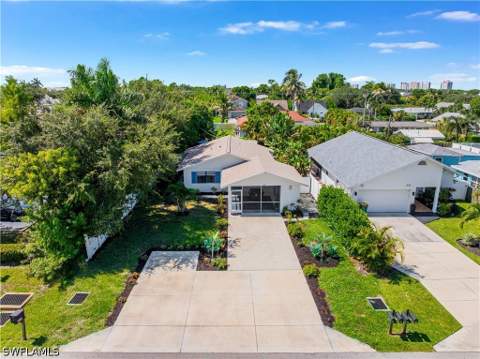 862 95th Ave N, Naples FL - photo 10 of 34