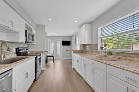 862 95th Ave N, Naples FL - photo 19 of 34