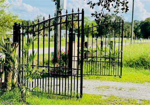 455 Trader Rd, Fort Denaud FL - photo 22 of 45