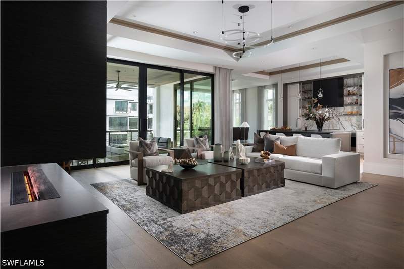 5 bedroom SingleFamilyResidence at 141 Channel Dr, Conners, Naples — photo 3