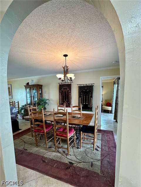 304 NE 19th Ter, Cape Coral FL - photo 7 of 29