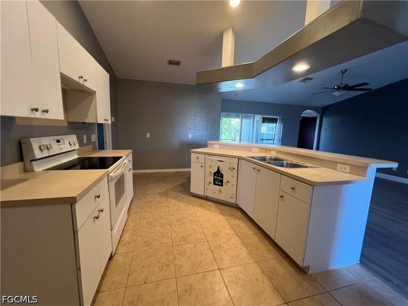 3 bedroom SingleFamilyResidence at 1722 NW 18th Ter, Cape Coral, Cape Coral — photo 5