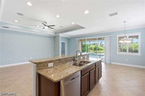 8618 Banyan Bay Blvd, Fort Myers FL - photo 10 of 37