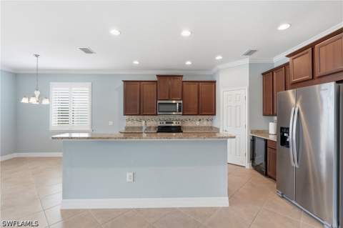 8618 Banyan Bay Blvd, Fort Myers FL - photo 7 of 37