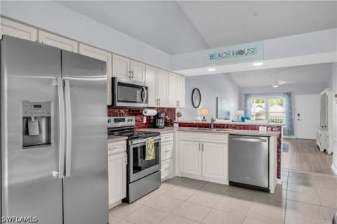 28770 Bermuda Bay Way 204, Bonita Springs FL - photo 8 of 34
