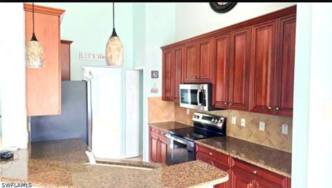 6355 Lexington Ct 201, Naples FL - photo 6 of 48